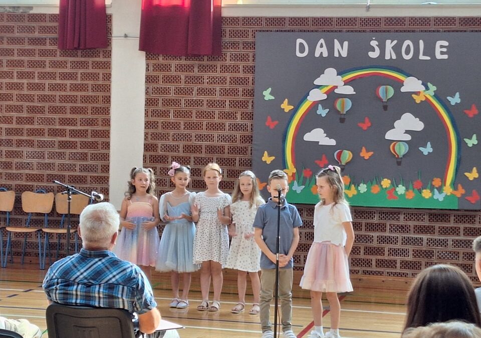 Dan škole
