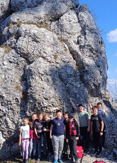 Planinarska skupina na Kalniku